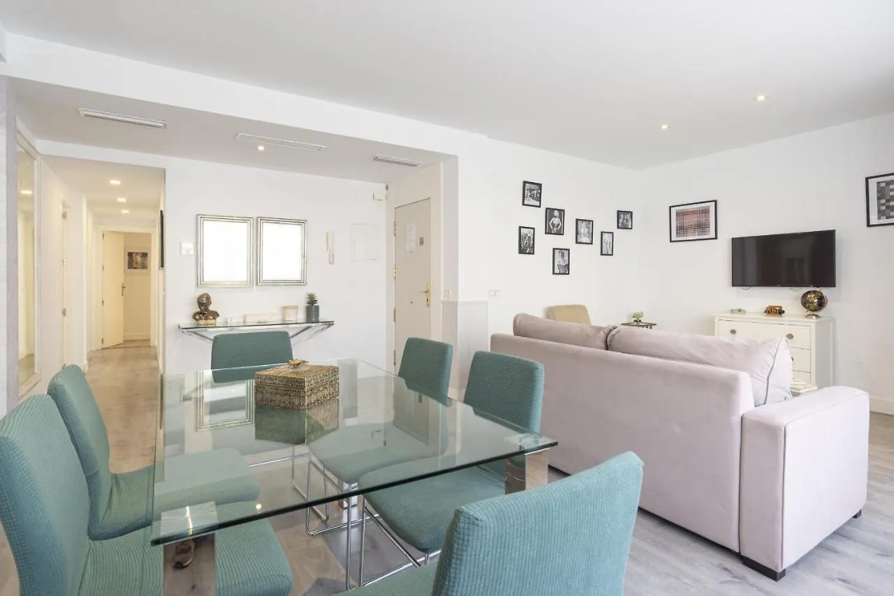 Soho Premium 4 Bedrooms Apartment 말라가