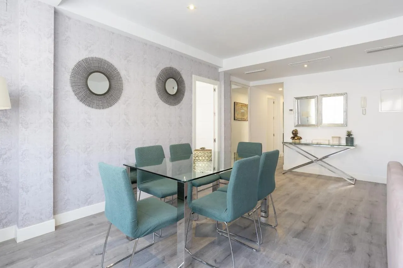Soho Premium 4 Bedrooms Apartment 말라가
