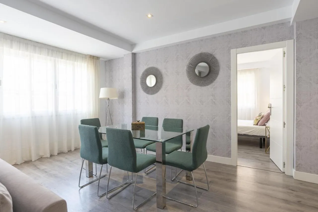 Soho Premium 4 Bedrooms Apartment مالقة