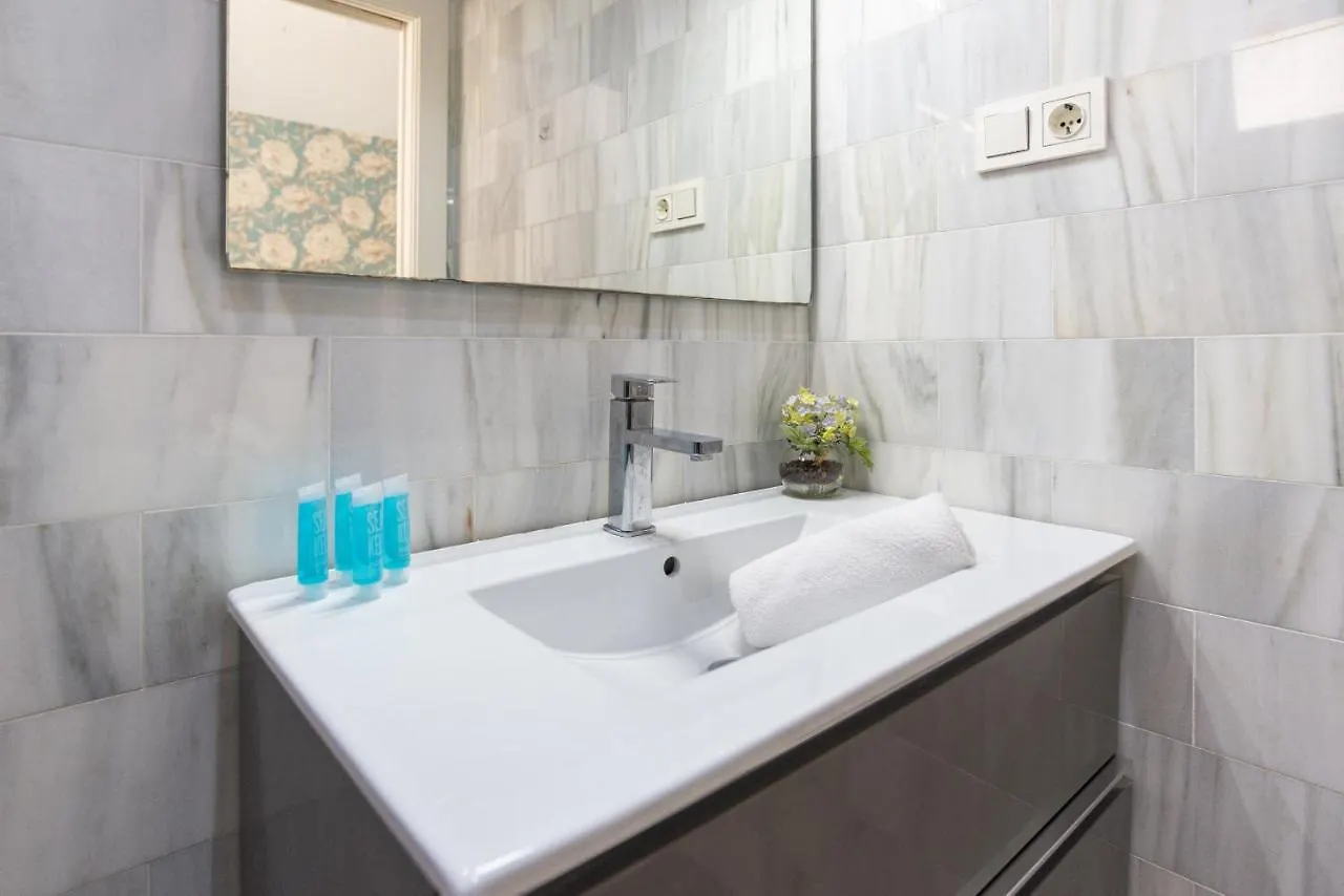 Soho Premium 4 Bedrooms Apartment Malaga