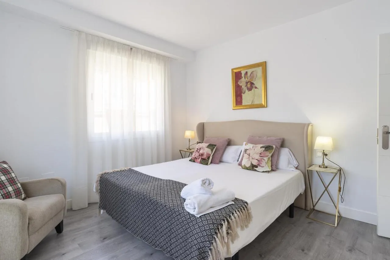 Soho Premium 4 Bedrooms Apartment Malaga